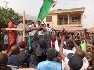 Former Speaker, Imam, 3000 APC members defect to PDP in Kogi