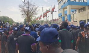 Tinubu’s victory: Atiku, Okowa, Ayu, others lead protest to INEC headquarters, Abuja [VIDEO]