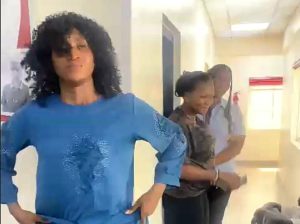 Lagos: EFCC arrests crossdresser, 32 others for alleged internet fraud