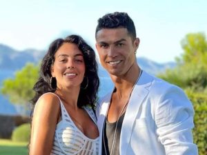 Her biggest job is grabbing bags – Portuguese TV presenter slams Ronaldo’s girlfriend, Georgina Rodriguez