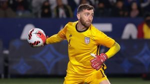 True professional! – Arsenal goalie Matt Turner hails Chelsea star