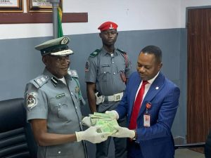 EFCC Begins Investigation of CFA 7m Intercepted By Customs in Ogun
