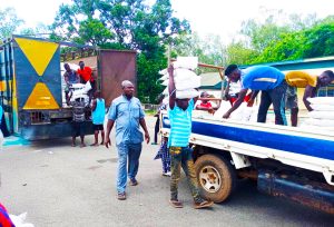Aliko Dangote foundation donates 10,000 bags of rice to Enugu state