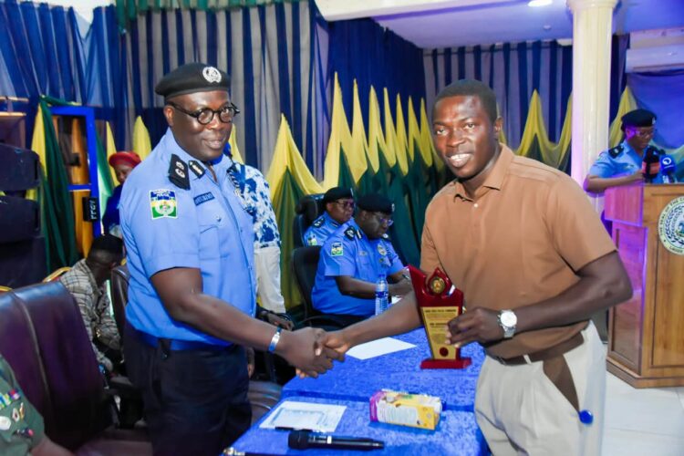 Lagos CP Tijani to Media: “verify before you publish”, honours NAOSNP President Oki