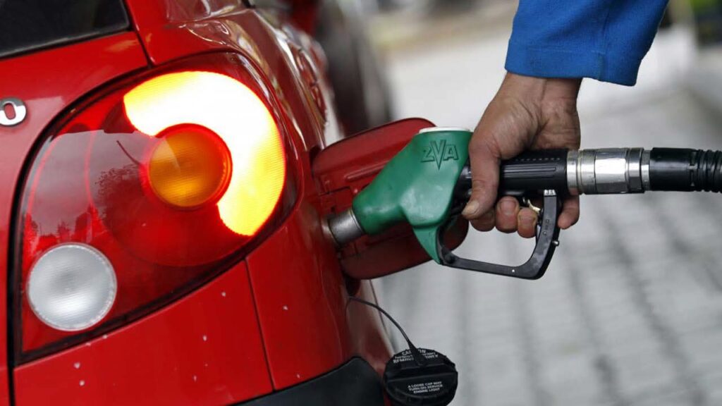Petrol Hits ₦1,900 Per Litre At Depots Despite FG’s 30-Day Discount Petrol Hits ₦1,900 Per Litre At Depots Despite FG’s 30-Day Discount